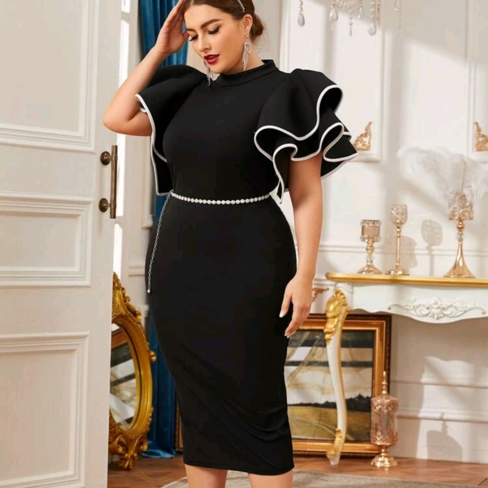 SHEIN Plus contrast binding layered Ruffle Trim split black dress without belt